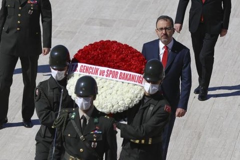 Anıtkabir'de tören: 19 Mayıs'ın 102. yılında Ata'nın huzurunda