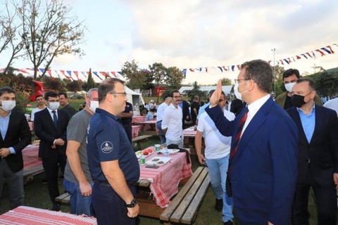 İmamoğlu, İBB'nin kahramanları ile piknik yaptı