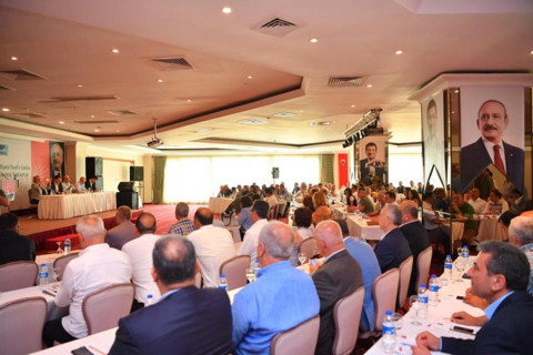 CHP İstanbul İl Başkanlığı'nın düzenlediği çalıştaydan kareler