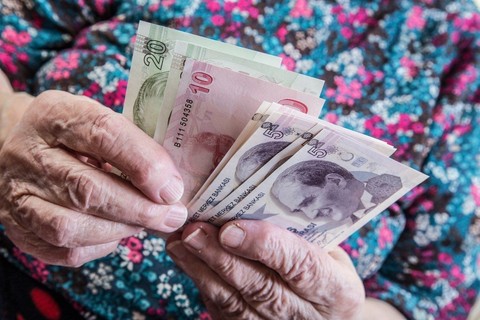Emeklilik tablosu güncellendi: EYT sonrası yaş-prim listesi değişti!