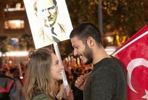 Miray Daner, Bade İşçil ile görüntülenen Kubilay Aka'ya misilleme yaptı!
