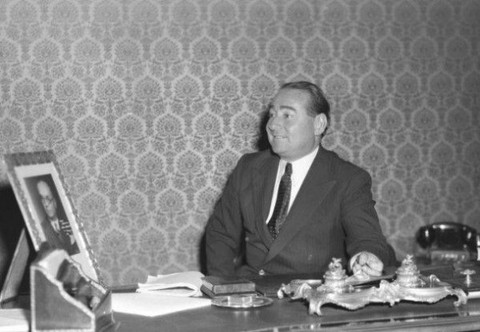 Ara Güler'in objektifinden siyasiler