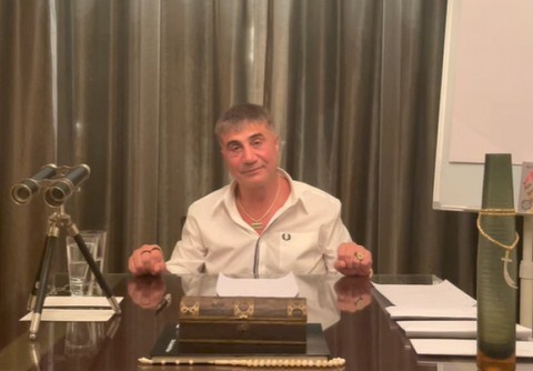 Sedat Peker paylaştı, 'dostları' panikledi: Bazı isimler Peker'in numarasını engelledi!