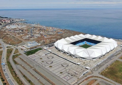 Trabzon Şehir Hastanesi inşaatı durdu iddiası: 'Akyazı'da çökme devam edebilir'