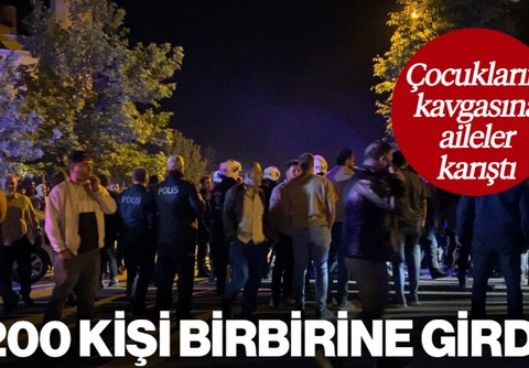 Çocukların Kavgasına Aileler de Karıştı, 200 Kişi Sopalarla Birbirine Girdi!
