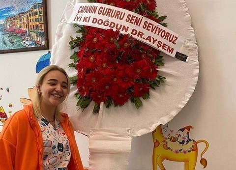 İddianamede vahim detaylar: Sahte doktor Ayşe Özkiraz, sadece ameliyata girmekle kalmamış!