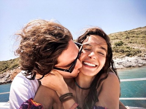 Cedi Osman ve Ebru Şahin tatilde aşk tazeliyor