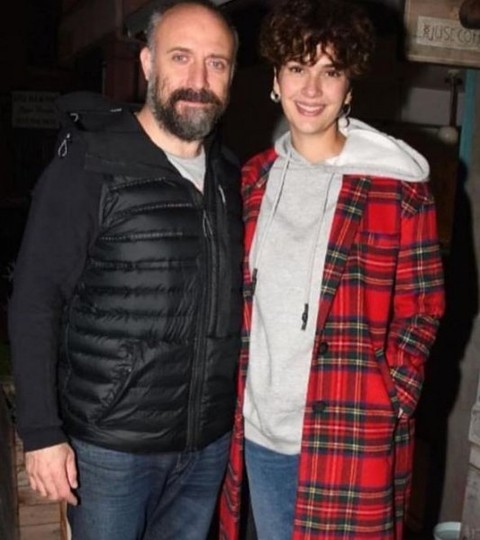 Bergüzar Korel ile Halit Ergenç çiftinin hayırseverliği takdir topluyor