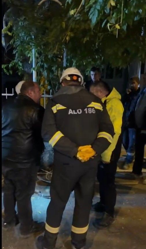 Şehrin Göbeğinde Define Kazısı! Belediye Personeli Kılığına Girdiler, Yakayı Böyle Ele Verdiler - Resim: 5