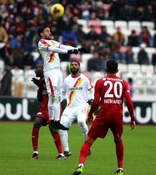 Demir Grup Sivasspor - Göztepe maçından kareler - Resim: 8