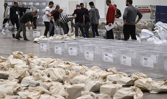 Yurt dışında kullanılan oyların tamamı Türkiye'ye getirildi