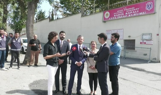 Özgür Özel, Gezi tutsaklarını ziyaret etti: 'Gezi’ye de Gezi’den dolayı haksız olarak burada yatan herkese sahip çıkıyoruz'