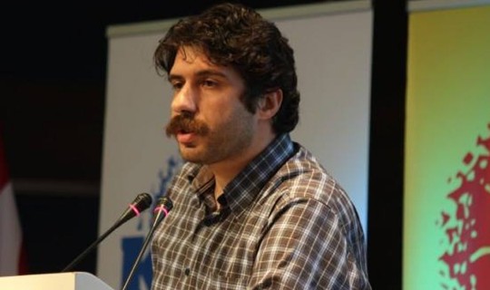 İstanbul Üniversitesi'nden Akademisyen Levent Dölek Tutuklandı
