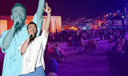 Ünlü Şarkıcı Murat Dalkılıç'a Şanlıurfa Konserinde Büyük Şok! Sahnede Ne Yapacağını Şaşırdı