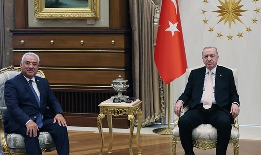 Beştepe'de Sürpriz Görüşme: Cumhurbaşkanı Erdoğan, DSP Genel Başkanı Aksakal'ı Kabul Etti