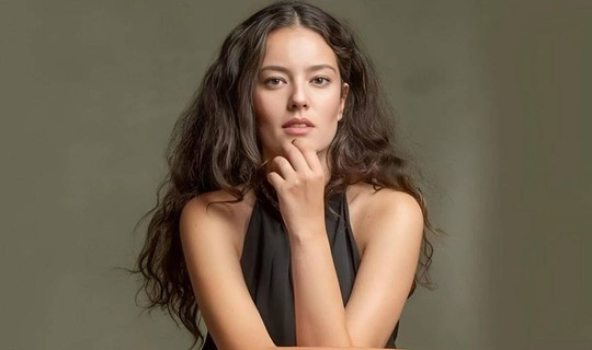 Ünlü Oyuncuya Kene Yapıştı, Hastanelik Oldu