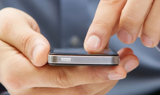 Akıllı Telefonlar Tarihe mi Karışıyor? Teknoloji Devi Düğmeye Bastı