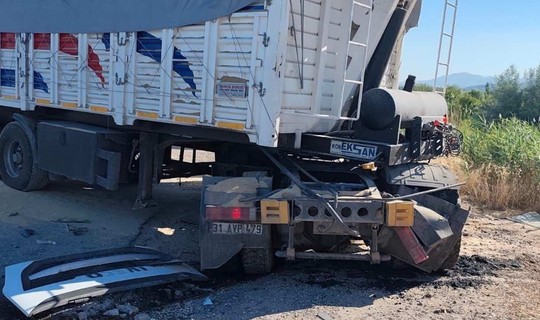Tır İle Beton Mikseri Çarpıştı: 1 Yaralı