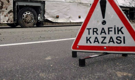 TIR’ın Çarptığı Motosikletteki 2 Kişi Öldü