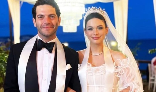 Ekranların Gözdesi Beste Kökdemir İlk Bebek Heyecanını Paylaştı