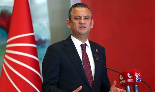 Özel'den AKP'lilere 'CHP'ye Üye Olun' Çağrısı: 'Demokrasiye İmrenen Tüm AKP'lileri Davet Ediyorum'