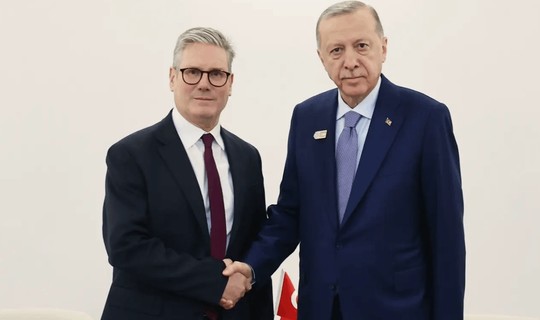 Cumhurbaşkanı Erdoğan İngiltere Başbakanı Starmer ile Görüştü