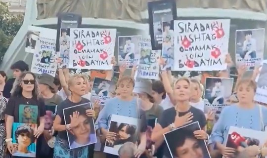 Mattia Ahmet Minguzzi’nin Annesinin Adalet Çığlığı Büyüyor! Gülben Ergen Meydanda Haykırdı: 'Bir Annenin Ahı Dünyayı Yıkar'