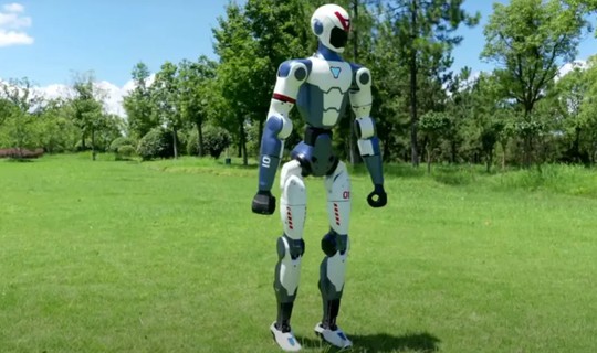 Dünyanın En Uygun Fiyatlı İnsansı Robotu Tanıtıldı: Fiyatı Ne Kadar?