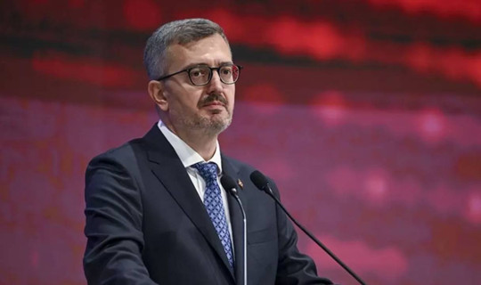 İletişim Başkanı Duran'dan CHP'ye 'Kürsü İşgali' Tepkisi