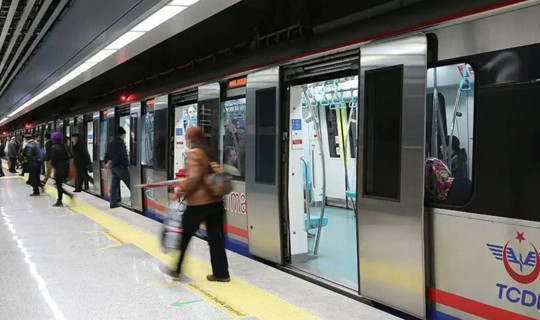 Marmaray’da İntihar Girişimi! Bakırköy Hattında Seferler Aksadı