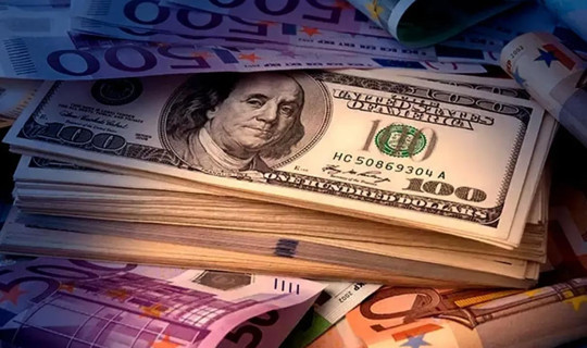 Döviz Piyasasında 'Barış' Tansiyonu: Dolar ve Euro Güne Yükselişle Başladı