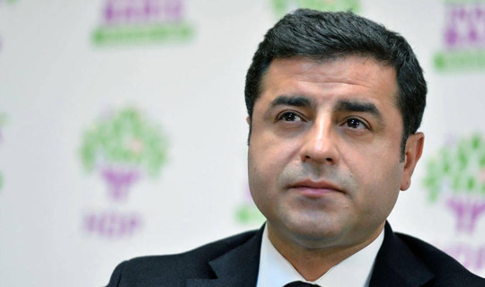 Selahattin Demirtaş'a 'Cumhurbaşkanına Hakaret' Suçundan Hapis Cezası
