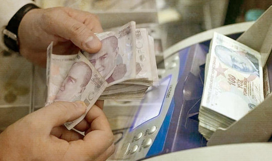 Krediler Uçtu Mevduat Eridi: Parası Olan Kaybediyor Borçlanan Yanıyor