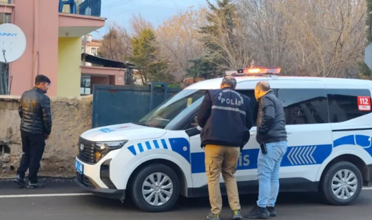 15 Yaşındaki Çocuk, Para Vermeyen Akranını Vurdu!