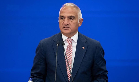 Cumhuriyet Tarihinde Bir İlk! Bakan Ersoy: Turizm Geliri Rekor Seviyeye Ulaştı