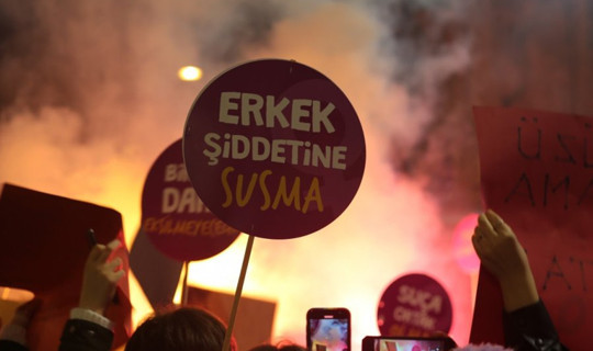 Bursa'da Bir Öğretmen Ayrıldığı Erkek Tarafından Silahla Vuruldu