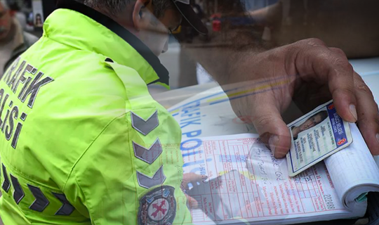 Araç Sahipleri Dikkat! Bu Yeni Kurala Uymayana 75 Bin Lira Ceza Kesiliyor