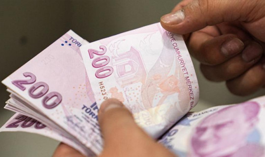 Emeklinin Bayram İkramiyesine Zam Gelecek mi? AK Parti'den Yeni Açıklama