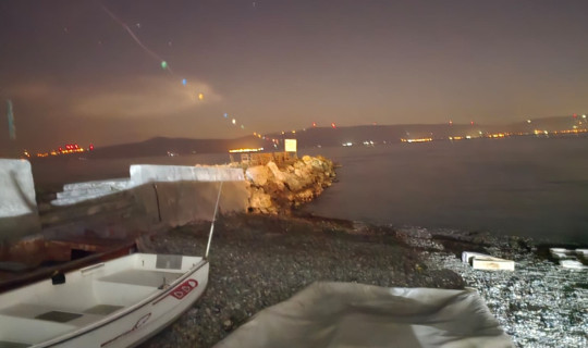 Tekne Battı, Baba ve Oğlu Kendi İmkanlarıyla Kurtuldu