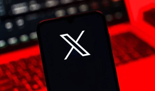 X (Twitter) Çöktü mü? Kullanıcılar Akışa Ulaşamıyor