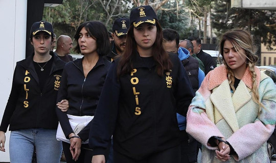 Candan Kardeşlerin Davasında Karar Çıktı: Bahar Candan'a Hapis Cezası, Nihal Candan'ın Davası Düşürüldü