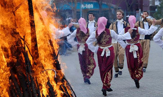 AK Parti Açıkladı: Yeni Resmi Tatil Geliyor