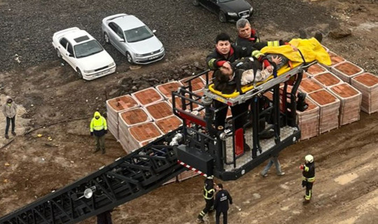 İnşaatta Zamanla Yarış, Vinçle Kurtarıldı