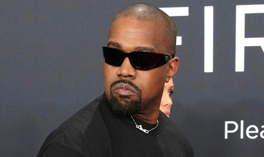 'Heil Hitler' Şarkısı Pahalıya Patladı: Kanye West'in Britanya'ya Girmesi Yasaklandı