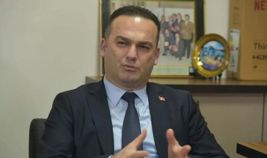 CHP Görevden Uzaklaştırılan Görele Belediye Başkanı Hasbi Dede'yi İhraç Etti