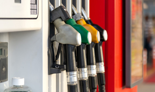 Hürmüz Krizi Pompayı Vurdu: Motorinde İndirim Rafa Kalktı