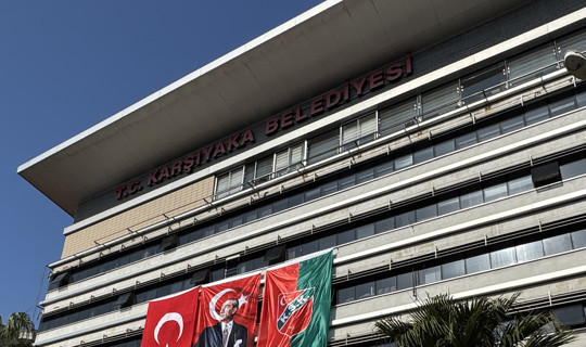 Karşıyaka Belediyesi’nde Memurlar İş Bıraktı