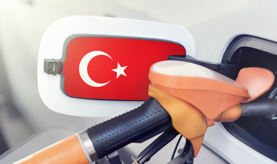 Savaşın Etkisi Sürüyor: Akaryakıta Yeni Zam