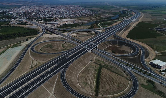 İzmir Çevre Yolu Ücretli mi Oluyor? Milyonlarca Sürücüyü İlgilendiren Açıklama Geldi