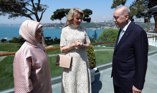 Cumhurbaşkanı Erdoğan Belçika Kraliçesi Mathilde'yi Ağırladı: 'AB Savunmasında Yer Almalıyız'